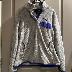 Large Patagonia gray fleece pullover